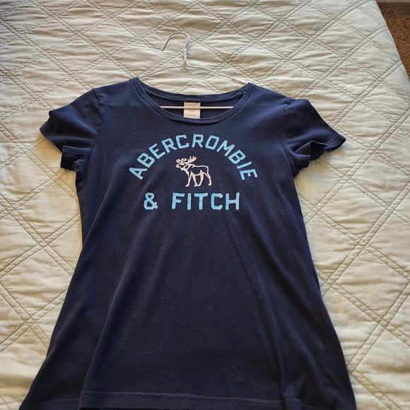 T-shirt - Picture 2 of 2